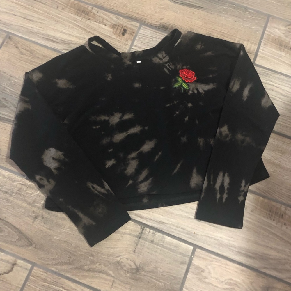 Bleach dye rose crop top